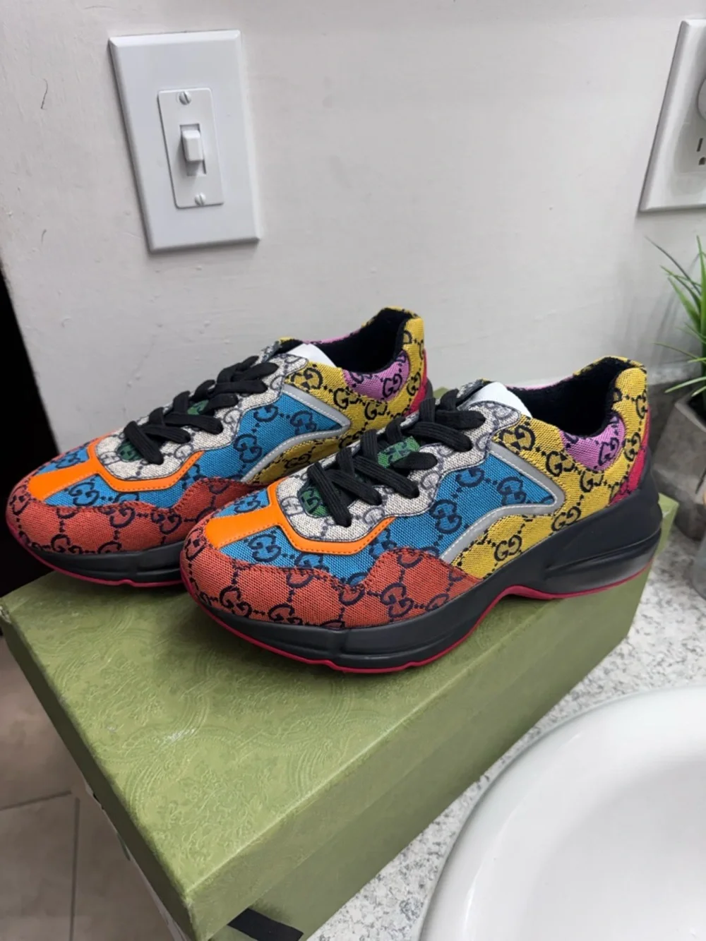 Gucci Multicolor GG Logo Patchwork Sneakers - Picture 3 of 3